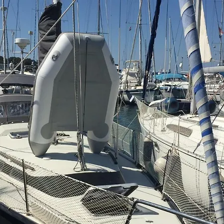 Ботель Lucija 35ft Sailboat In